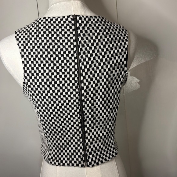 Forever 21 Crop Top Sleeveless Tank Top Houndstooth Pattern Women's Size Small - Picture 3 of 4